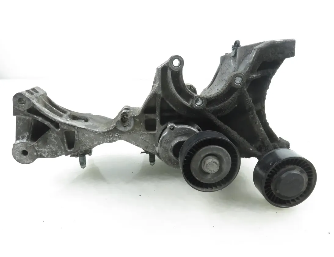 AUDI A4 B6/8E (2000-2005) Držák alternátoru 03G903143B 34848611