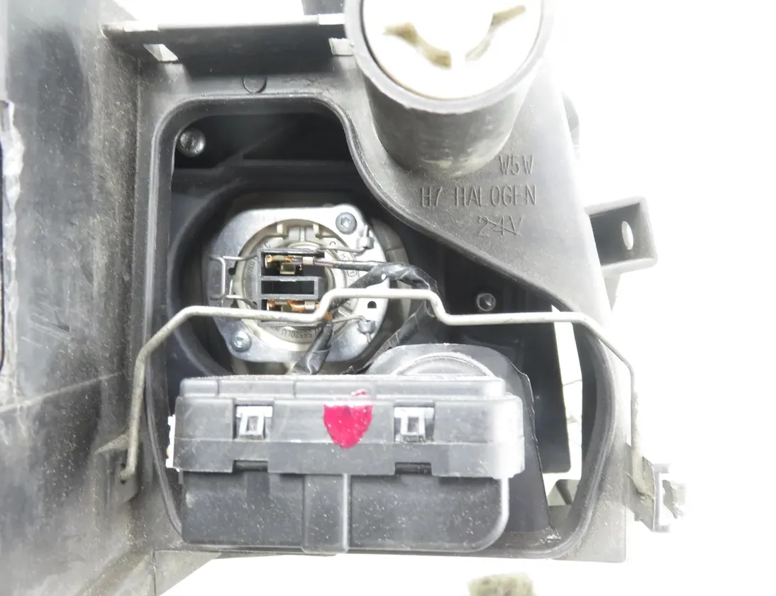 AUDI A4 B6/8E (2000-2005) Levý přední světlomet 8E0941003F 34842953