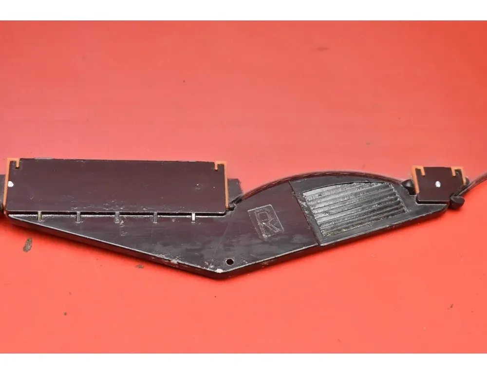 TESLA Model Y 1 generation (2020-2024) Фортка передняя левая 34062573