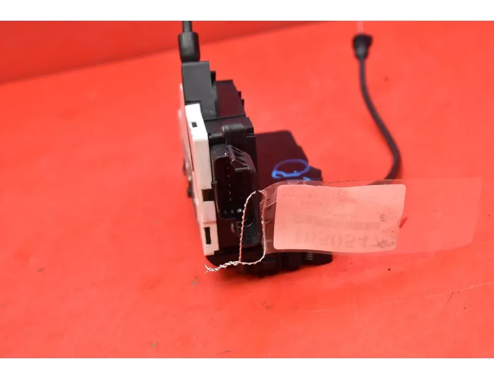 PEUGEOT Замок передней левой двери 24087816 34054476