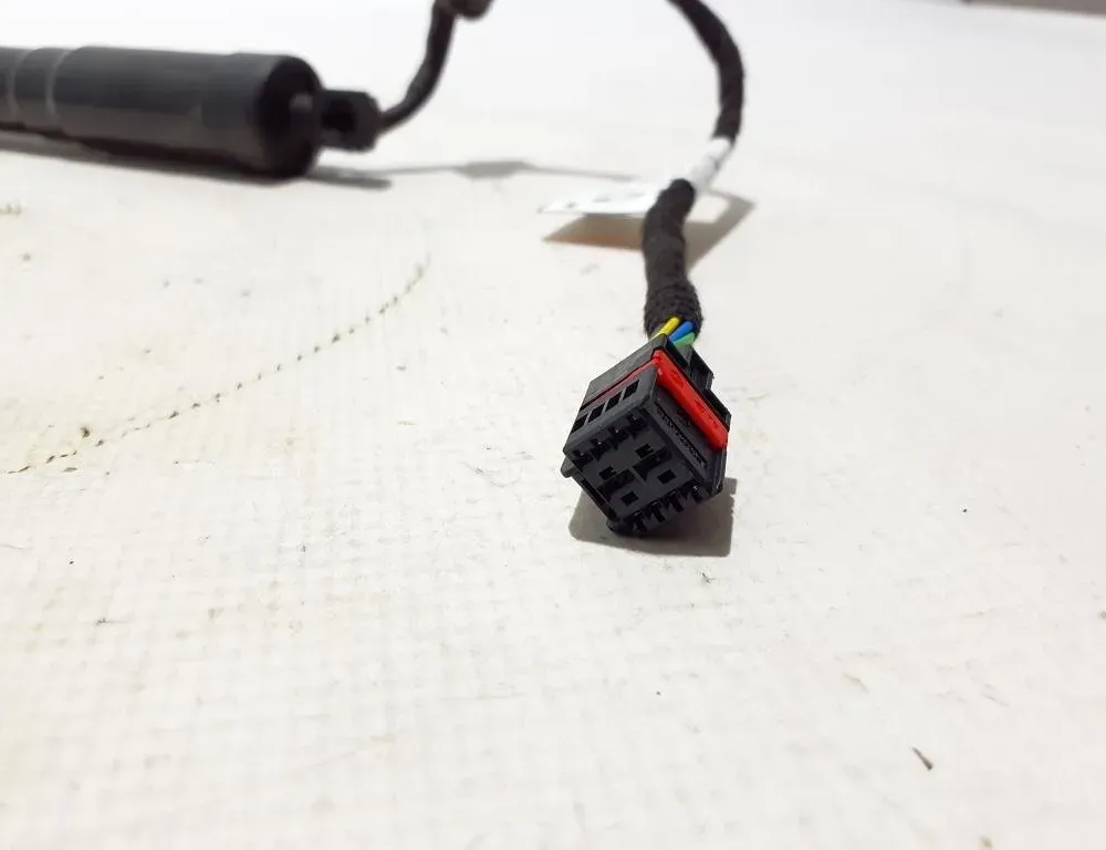 VOLVO XC60 1 generation (2008-2017) Pravý plynový tlumič na zadní vrata 32136006 23794260