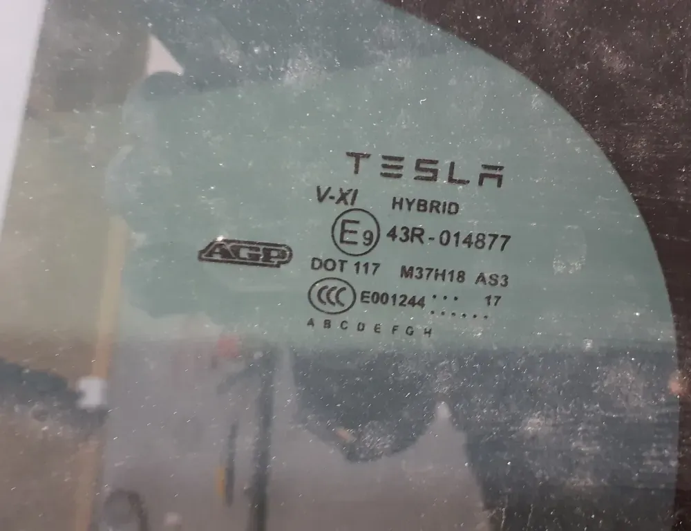 TESLA Model X 1 generation (2015-2024) Pravé skluzové dveře skla 105388200F,103490200G 33980796