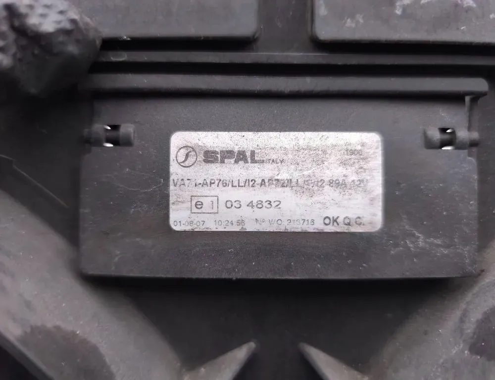 MASERATI Quattroporte 5 generation (2003-2012) Motor chladící ventilátor Radiátor 34853311