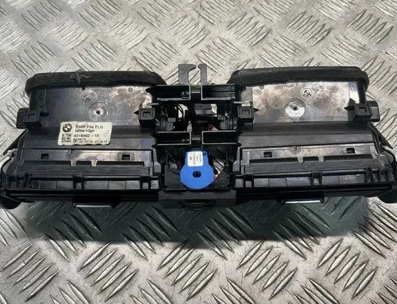 BMW 3 Series F30/F31 (2011-2020) Středové konzole vzduchové mřížky 9218552 34058923