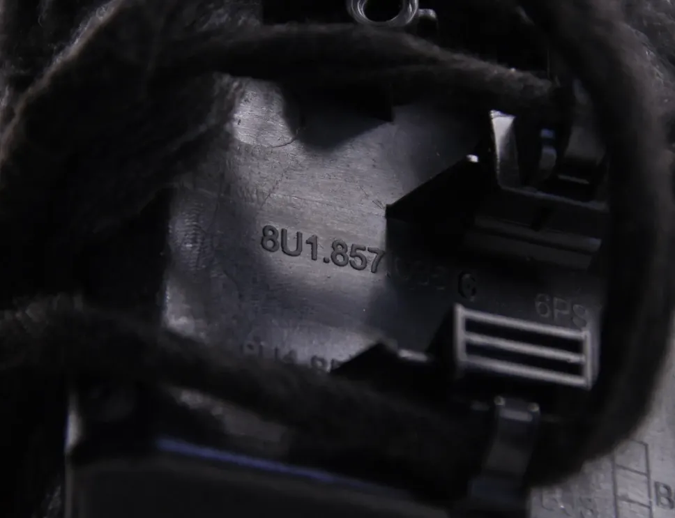 AUDI Q3 8U (2011-2020) Rukavice Box 8U0971679A,8U1857035G 34856354