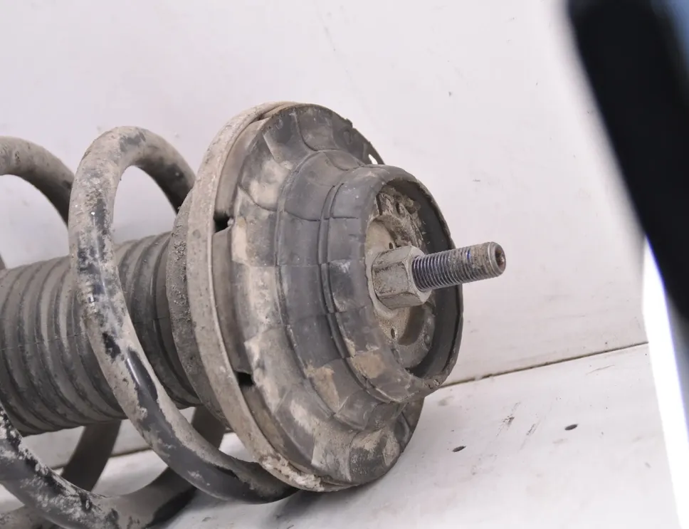 VOLKSWAGEN Transporter T6 (2015-2024) Levý přední tlumič nárazů 34058009