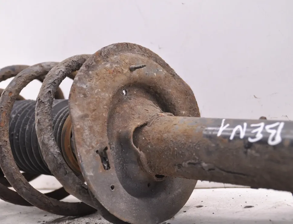 HYUNDAI ix35 1 generation (2009-2015) Front Right Shock Absorber 34855672