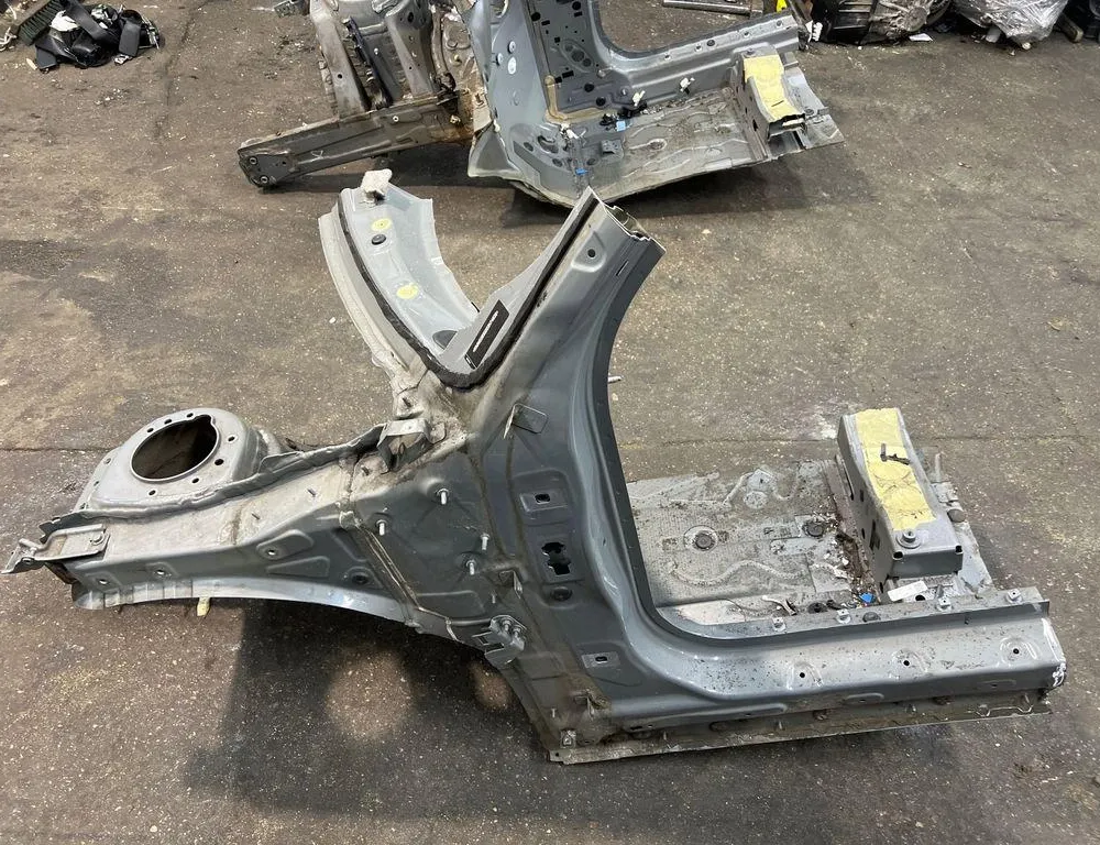 MINI Countryman 2 generation (F60) (2016-2024) Levá přední čtvrtina 33811704