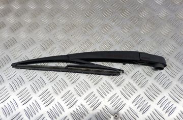 NISSAN Qashqai 2 generation (2013-2023) Дворник крышки багажника 31468921