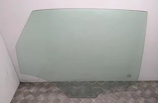 AUDI A1 8X (2010-2020) Pravé zadní dveře okenní sklo 34736615