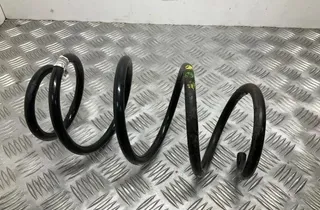 VOLKSWAGEN Passat B8 (2014-2023) Přední levá vinutá pružina MUW 34727810