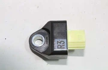 TOYOTA Yaris 4 generation (2020-2023) Задний правый датчик удара 89831-52120 34856488