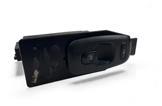 VOLVO S60 1 generation (2000-2009) Кнопка стеклоподъемника передней правой двери 30658147 33333811