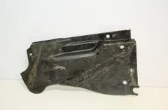 AUDI A4 B6/8E (2000-2005) Pravý spodní kryt karoserie 8E0825216D 3128215