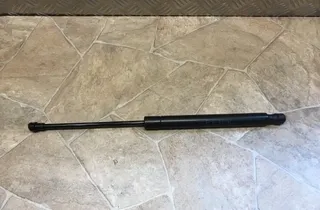 BMW 6 Series E63/E64 (2003-2010) Pravý plynový tlumič na zadní vrata 7008764 23088185