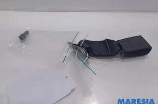 FIAT 500 2 generation (2008-2024) Pravá přední spona na sedadle 71749278,151211,34045524 27784746