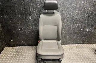 VOLKSWAGEN Transporter T6 (2015-2024) Levý přední sedadlo 34856349