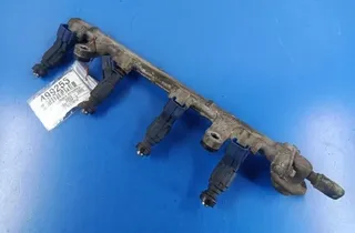 TOYOTA Yaris Verso 1 generation (1999-2006) Palivový lišt 33720323