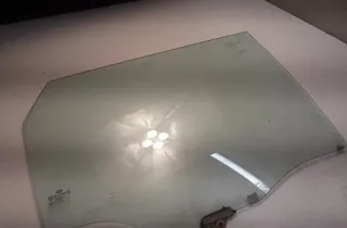 KIA Sorento 2 generation (2009-2021) Pravé skluzové dveře skla 834212P000 34822981