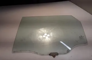 KIA Sorento 2 generation (2009-2021) Levý skluzový dveřní sklo 835302P000 34822982