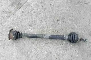 VOLKSWAGEN Passat B5 (1996-2005) Front Right Driveshaft 32526975