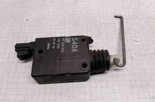 OPEL Vectra B (1995-1999) Centrální zamykací motor 1101215,5406,90460062 32628460