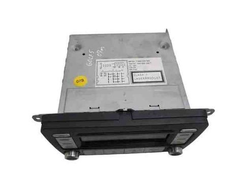 VOLKSWAGEN Golf 5 generation (2003-2009) Hudební přehrávač s GPS 1K0035186T 26570228