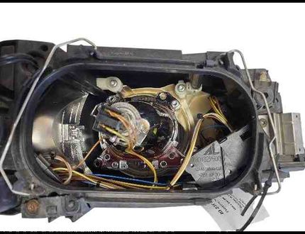 VOLVO S40 2 generation (2004-2012) Фара передняя левая 32593292